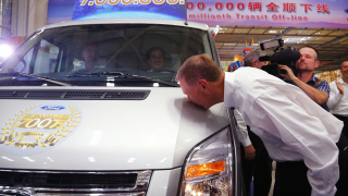 Alan Mulally Makes Out With The Seven Millionth Ford Transit Van